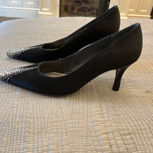 Stuart weitzman fits small - Picture 3 of 4